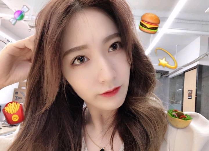 邻家女孩，春心荡漾